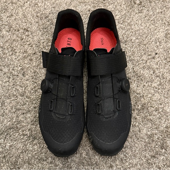 Fizik Vento Ferox Carbon Gravel Shoe Black Size 45 / 10.5 main image 2